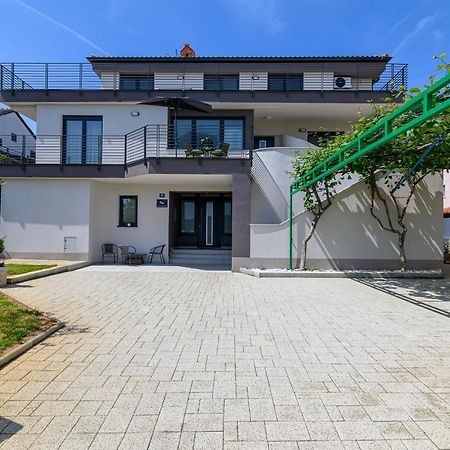 Villa Ida Rovigno Esterno foto