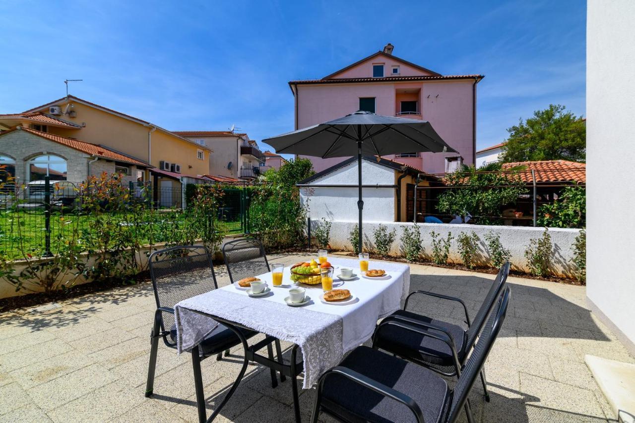 Villa Ida Rovigno Esterno foto