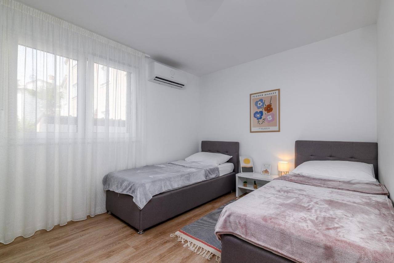 Villa Ida Rovigno Esterno foto